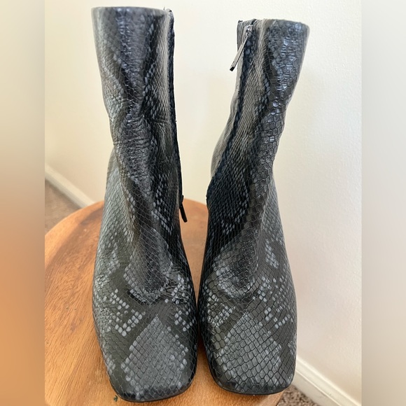 Sam Edelman Blue Snakeskin Ankle Boots - Picture 3 of 7